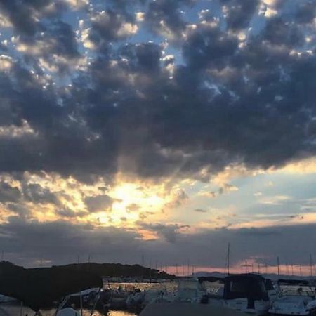 Maison Bord De Mer Six-Fours-les-Plages Bagian luar foto
